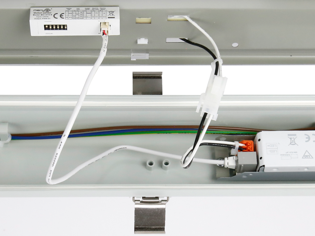 Hermetische armatuur RANGER 4000K 10-40W 7200lm IP66 120cm grijs PRIME bewegingssensor MV