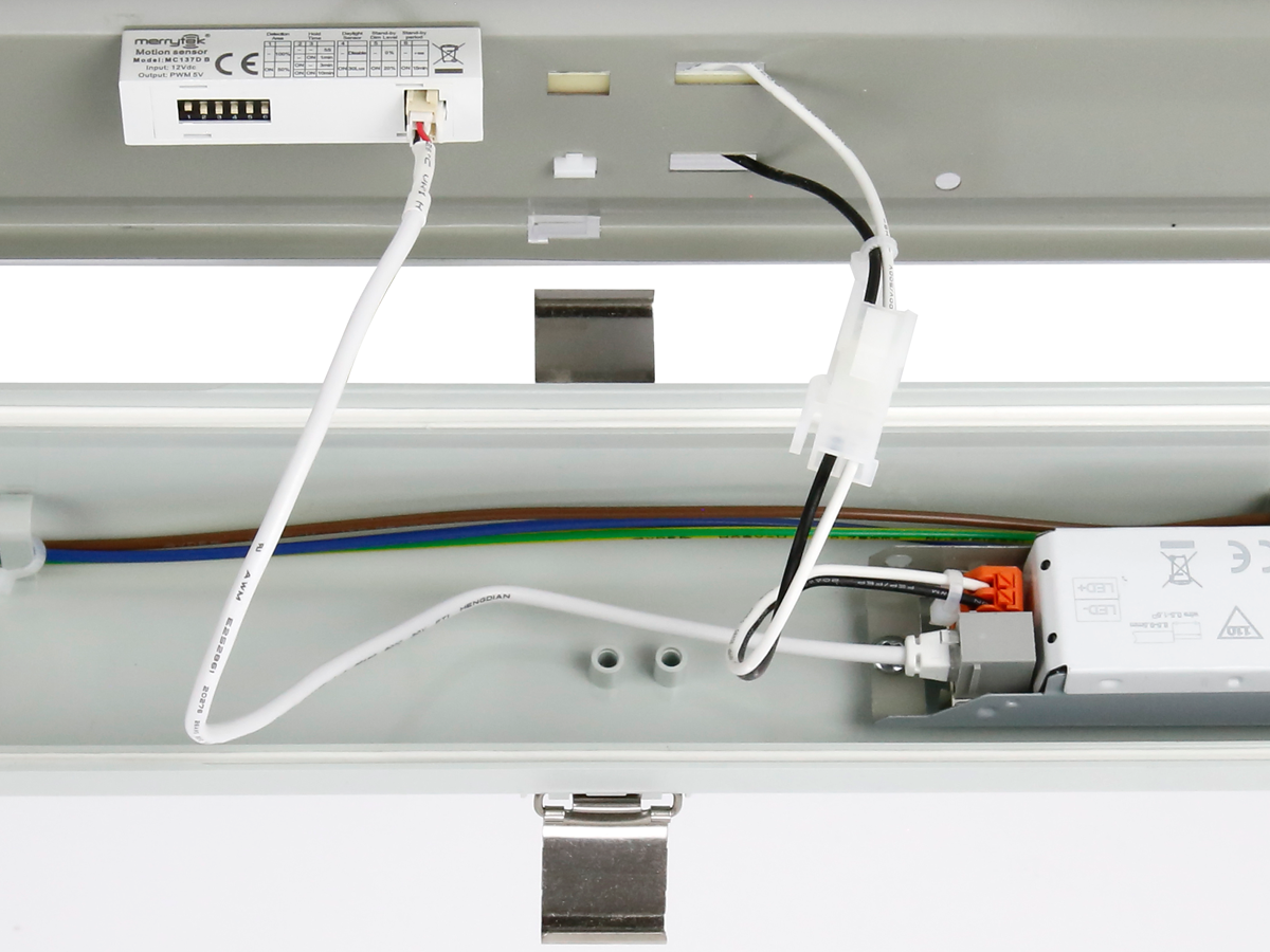 Hermetische armatuur RANGER 4000K 10-40W 7200lm IP66 120cm grijs PRIME bewegingssensor MV